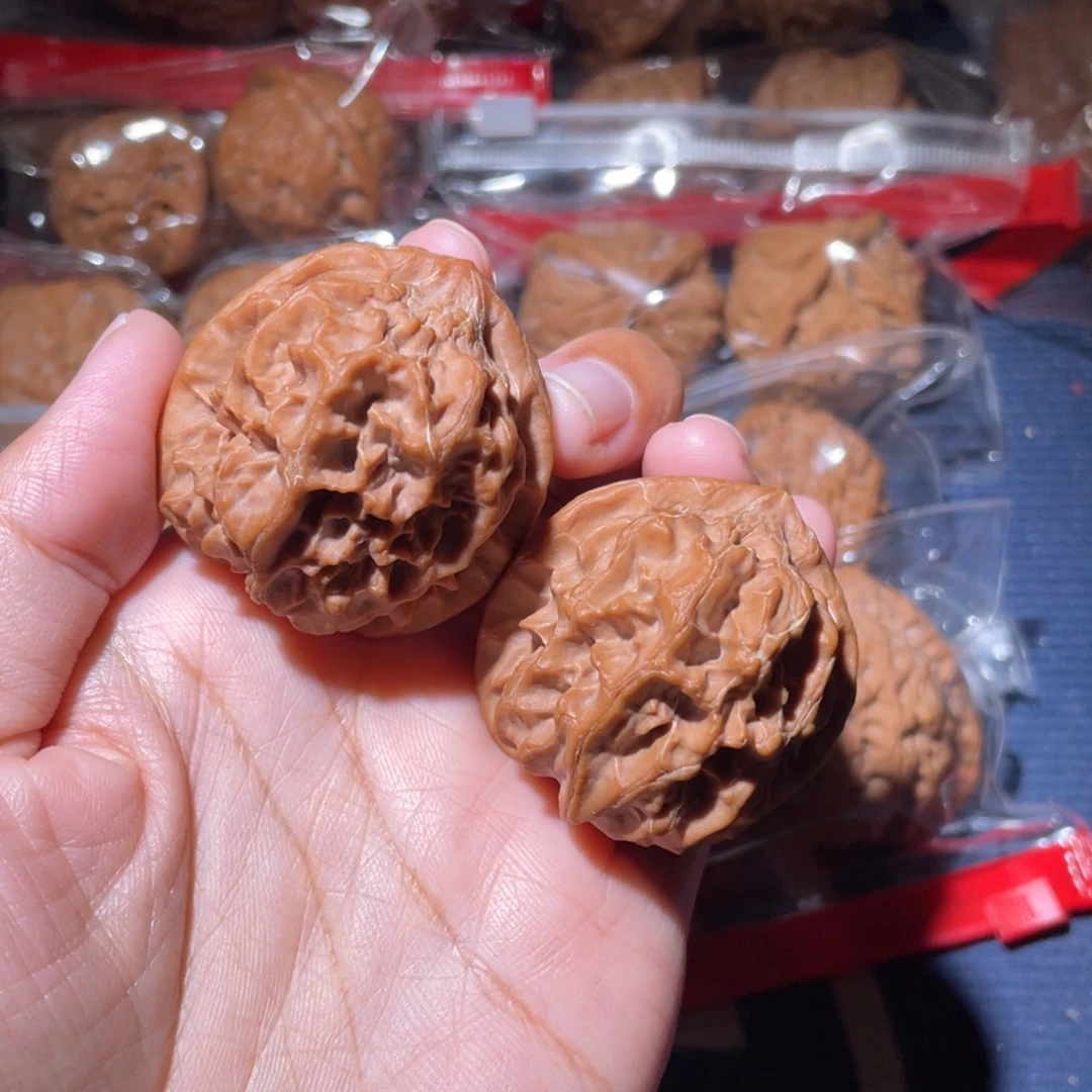 文玩核桃吊坠方尊3