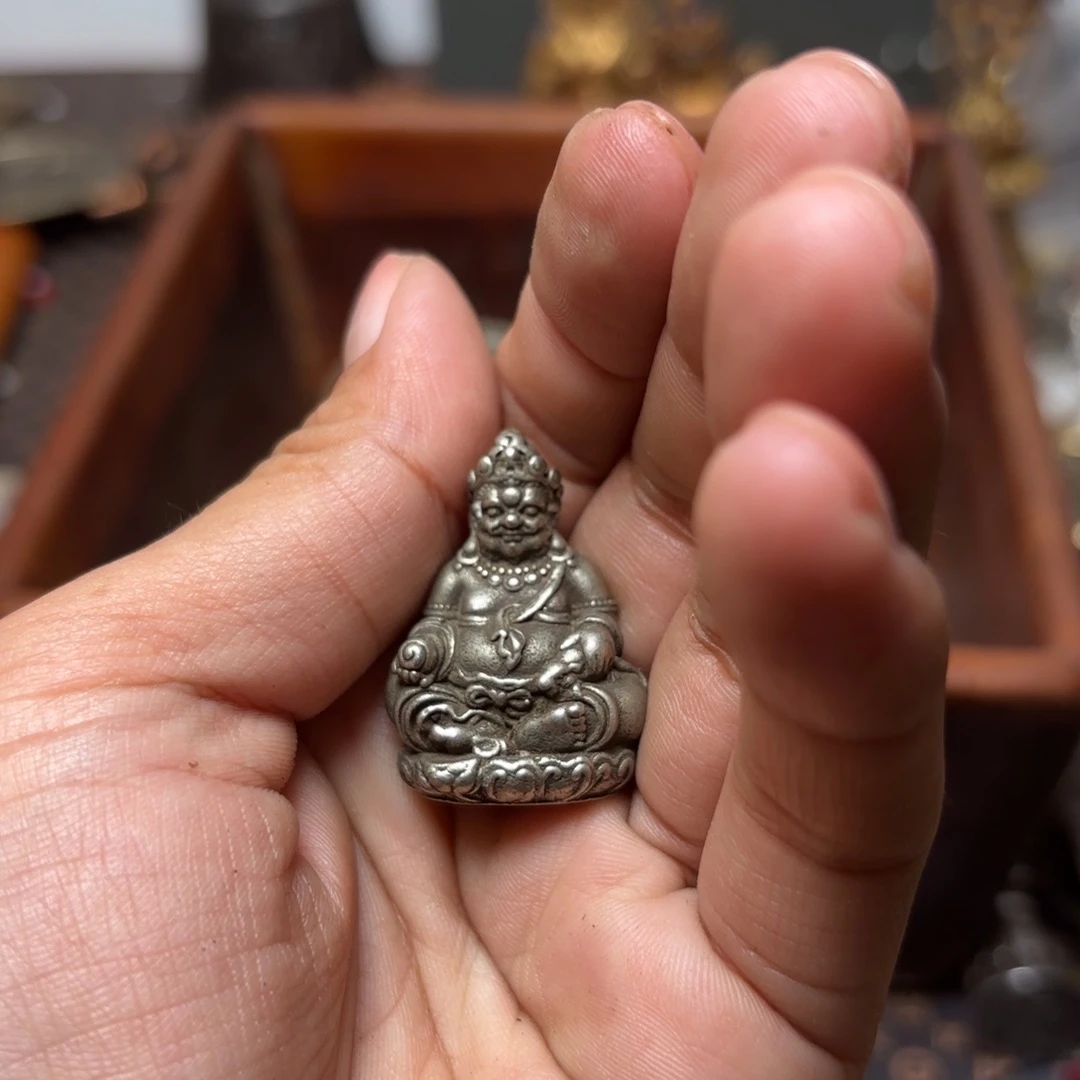刘*铜星月菩提吊坠项链