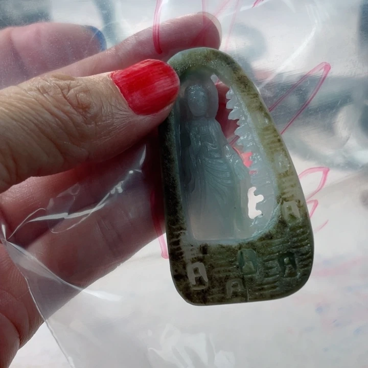 E***M未镶嵌定制翡翠毛货