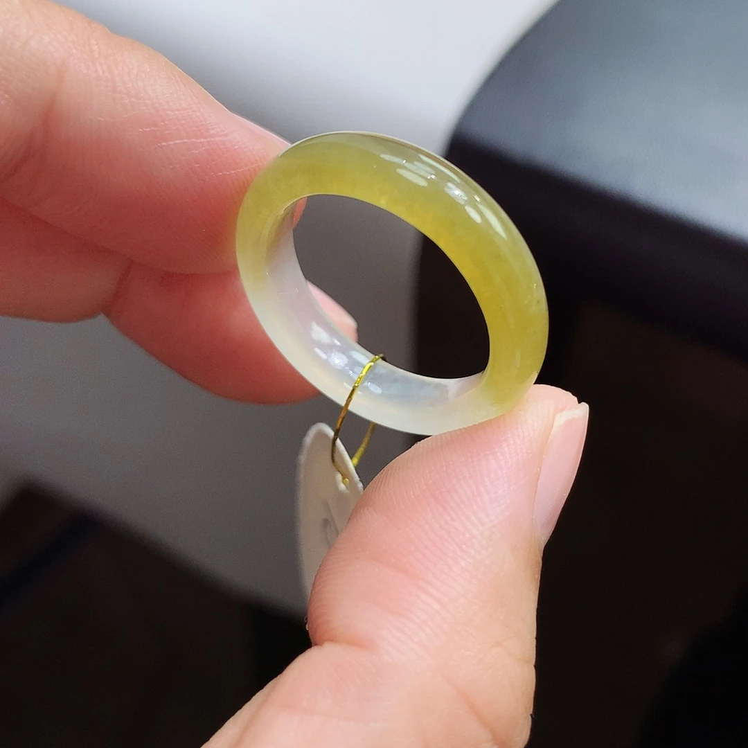 翡翠戒指未镶嵌18圈