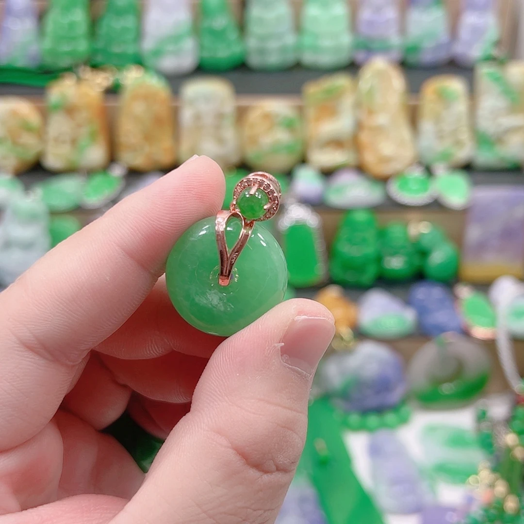 翡翠银S925镶嵌吊坠(赠链)