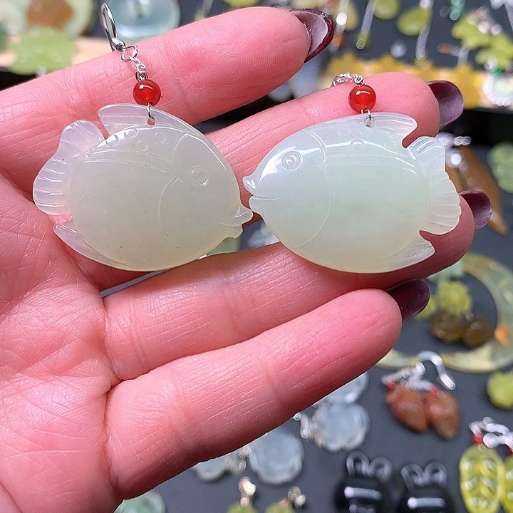 蛇纹石玉耳饰未镶嵌