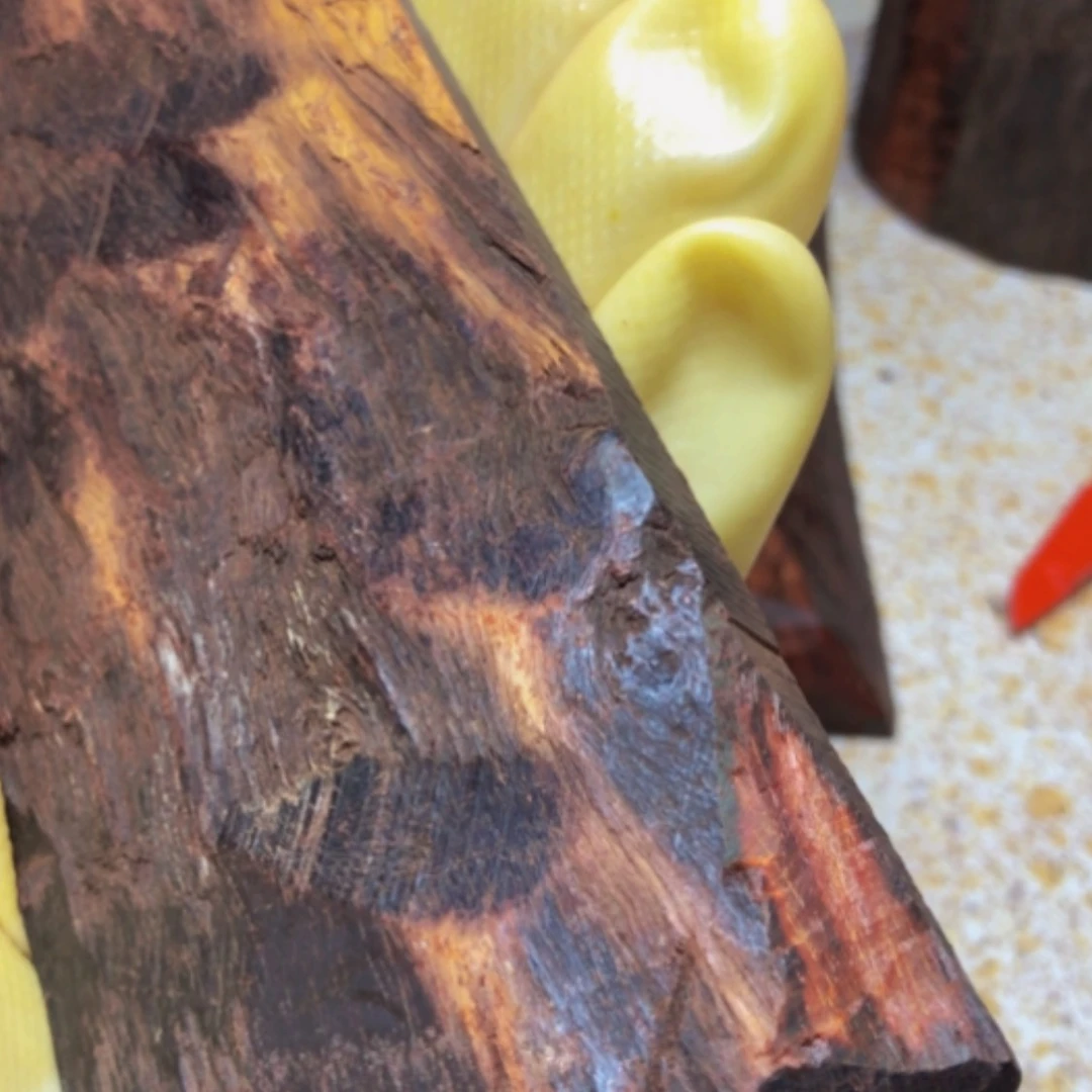 【闪购商品】檀香紫檀（小叶紫檀）蚌****南