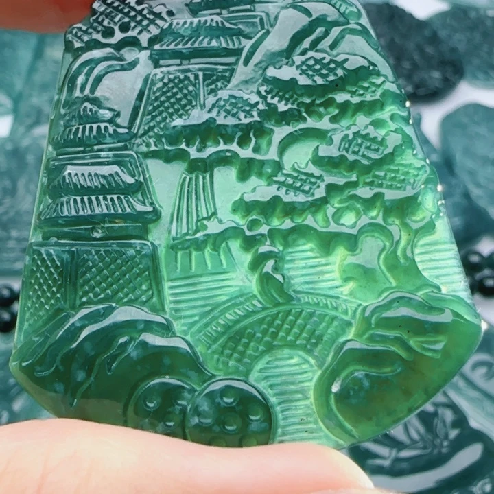 翡翠未镶嵌颈饰多样性发货天然A货翡翠