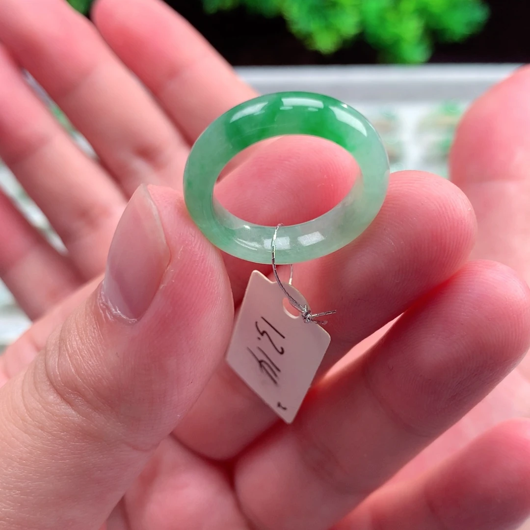 未镶嵌戒指翡翠天然