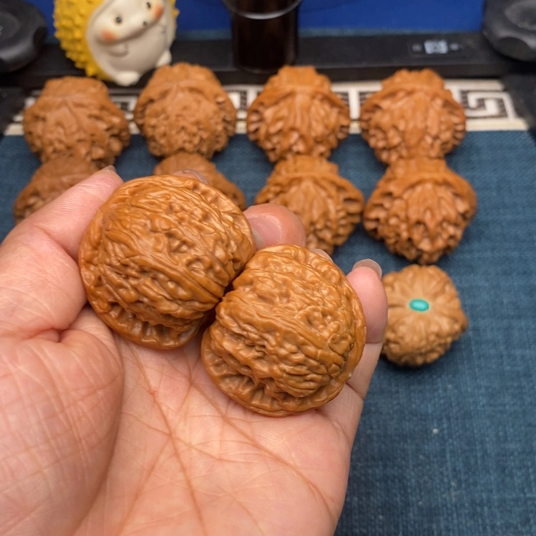 文玩核桃把件 35尺 全品 三角白