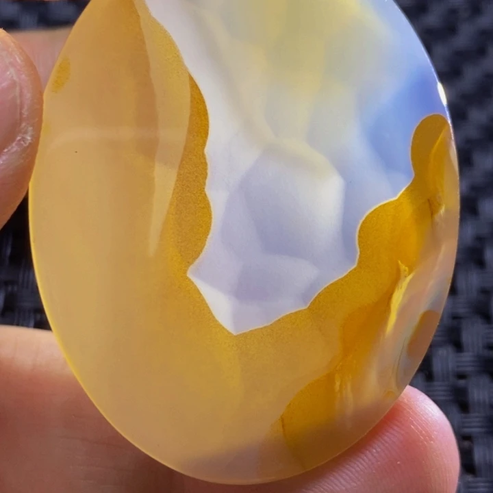 玛瑙/玉髓颈饰未镶嵌残****恋