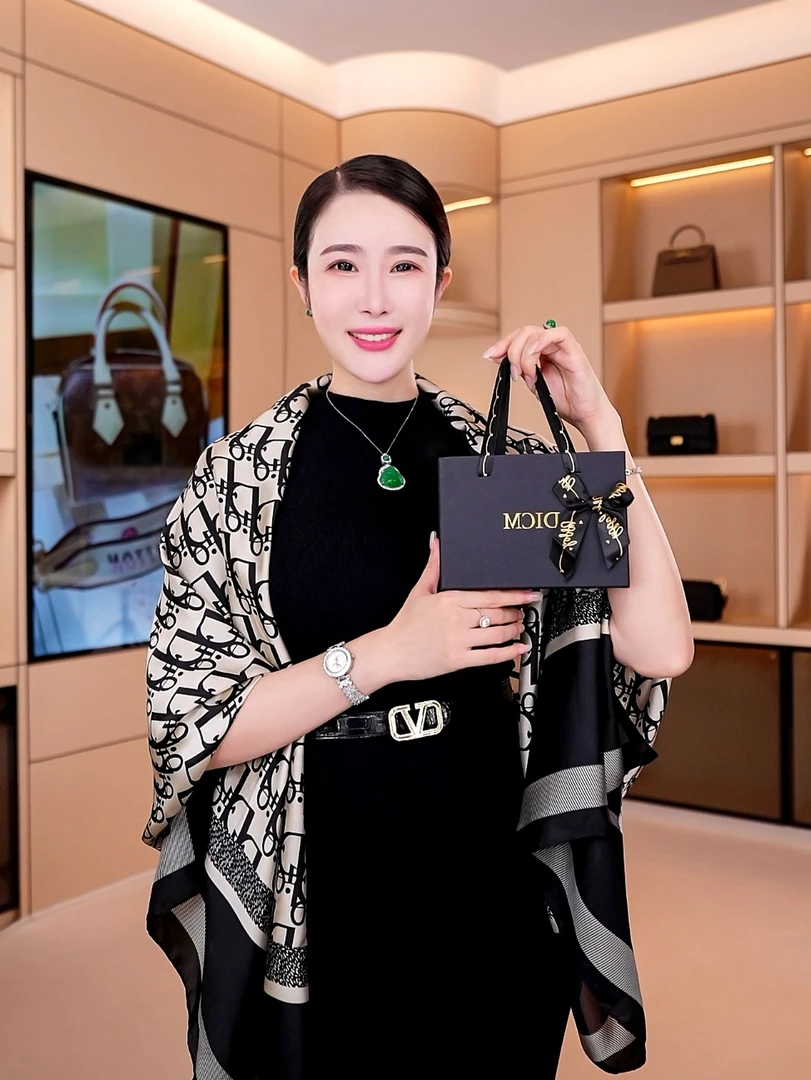 DICM轻奢风丝巾高级感时尚百搭D字提花丝巾优雅披肩主播同款