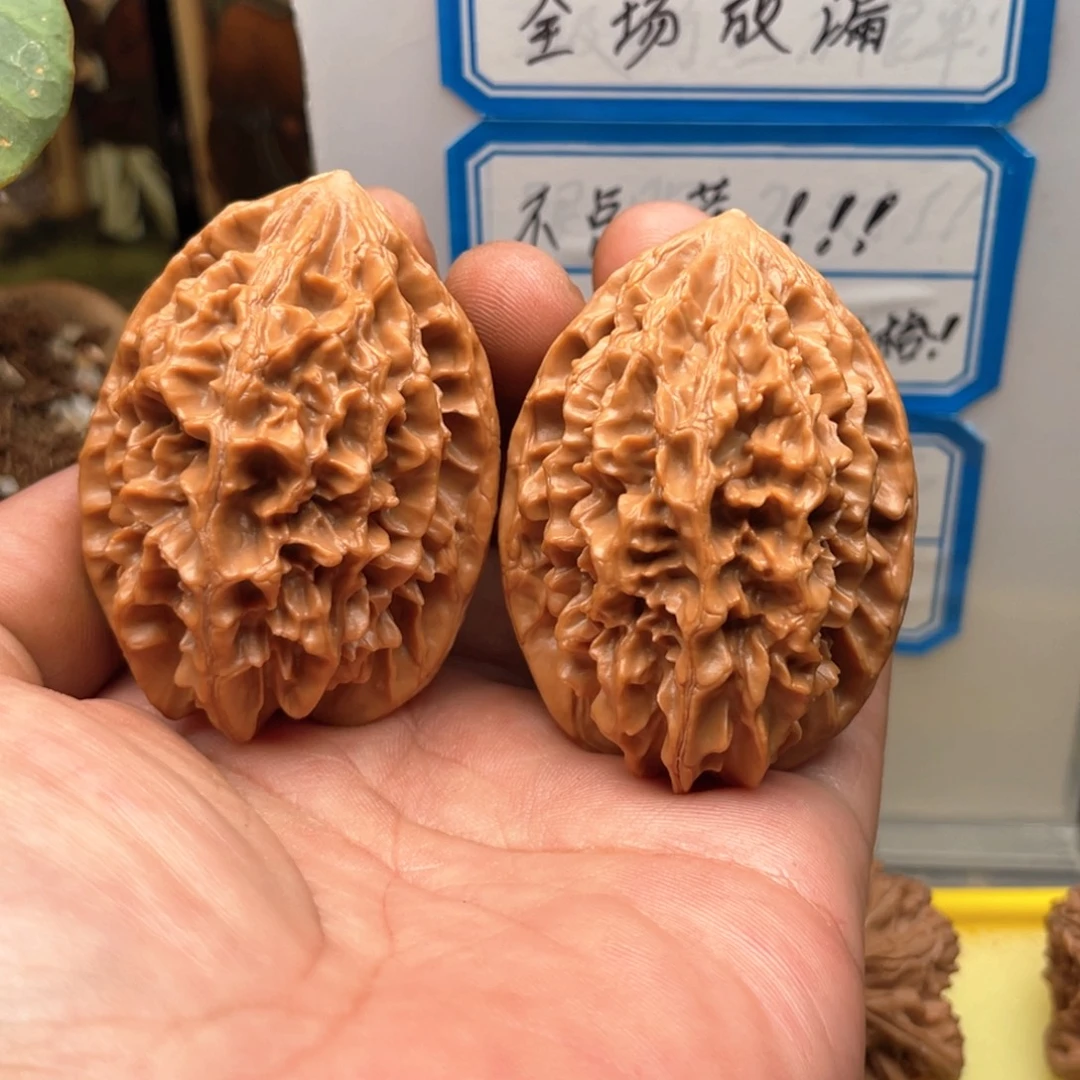吊坠文玩核桃40招财鼠
