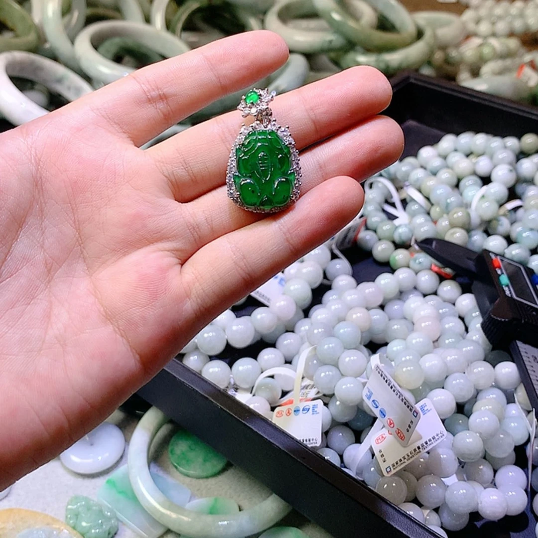 【闪购商品】颈饰未镶嵌翡翠