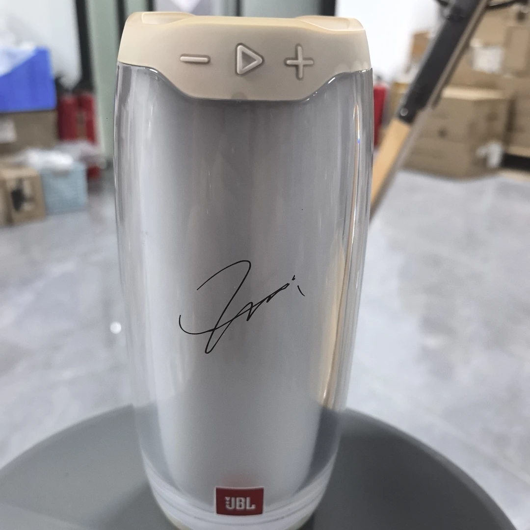 8新 JBL JBL脉动4 白色裸机  71号
