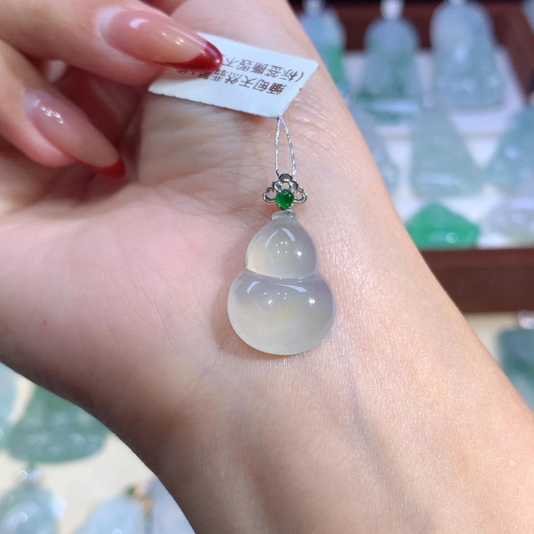 吊坠(不含链)18K金镶嵌翡翠