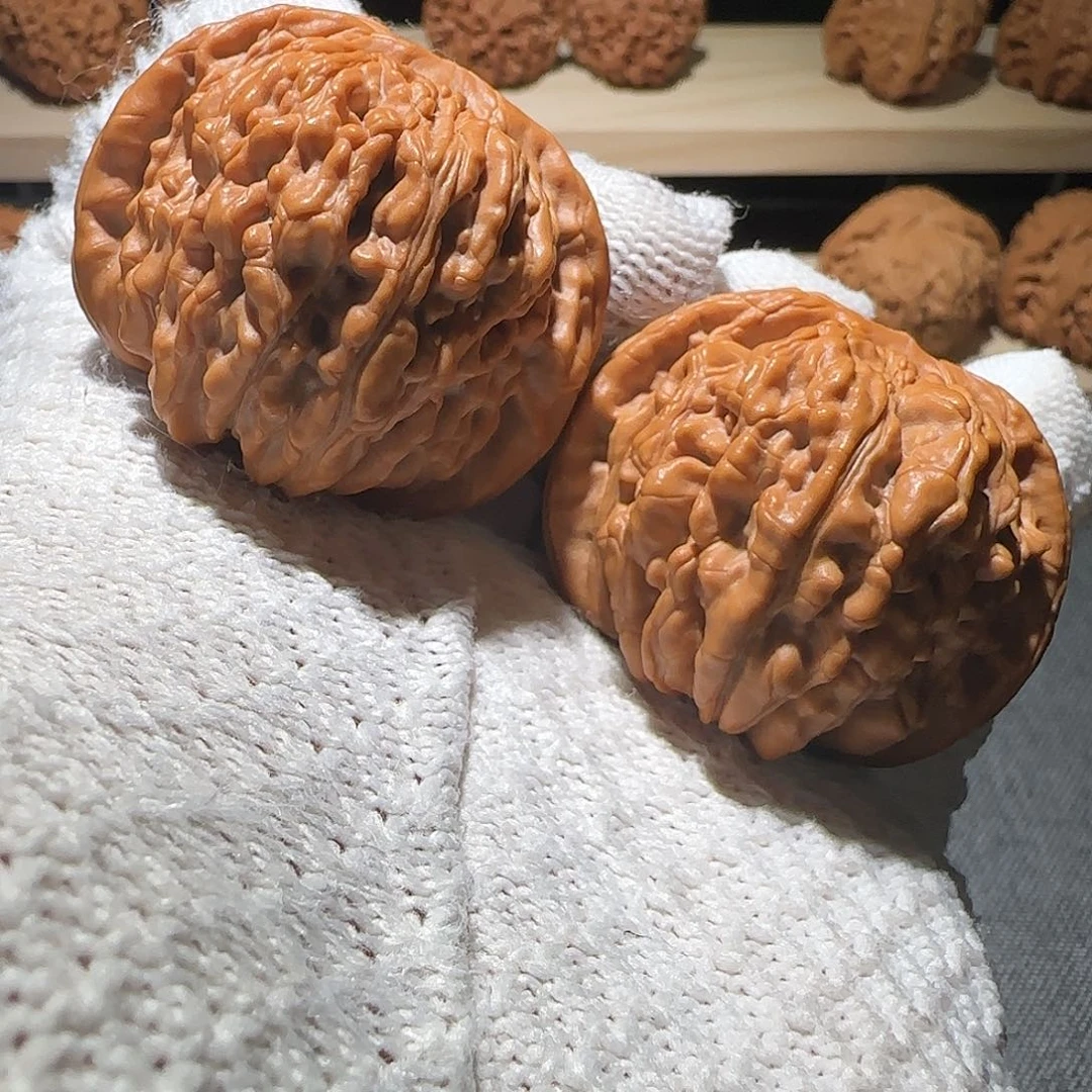 文玩核桃吊坠汉高楼