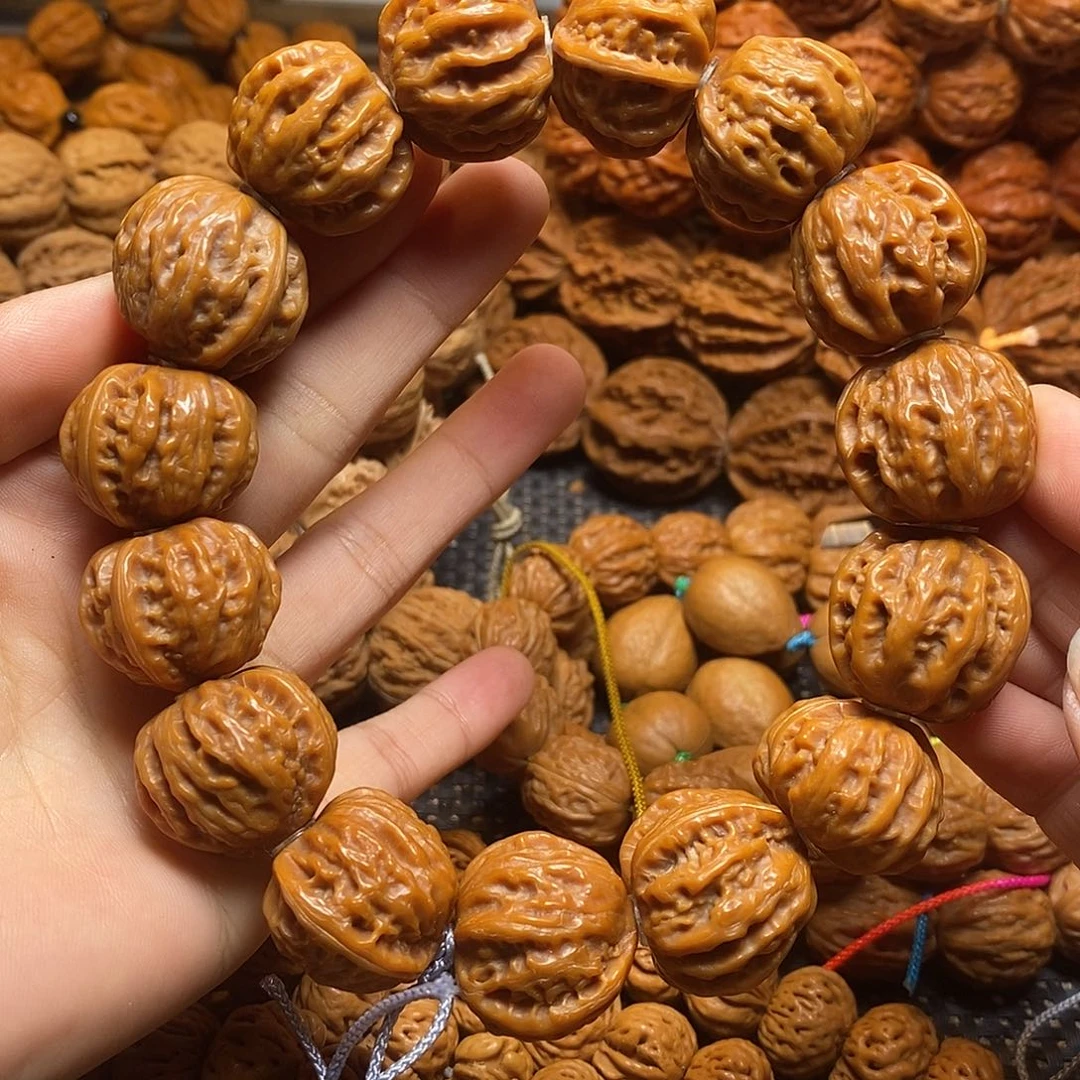 c***妹手串文玩核桃麻花粗筋手串