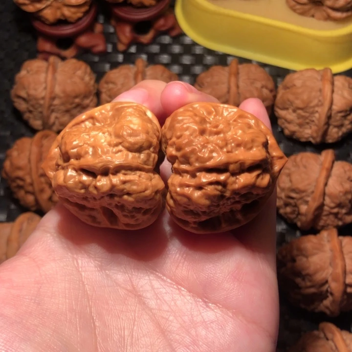 尧***尧把件文玩核桃三角蛙