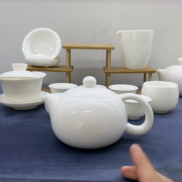 阿**哥德化白瓷300毫升大壶套装