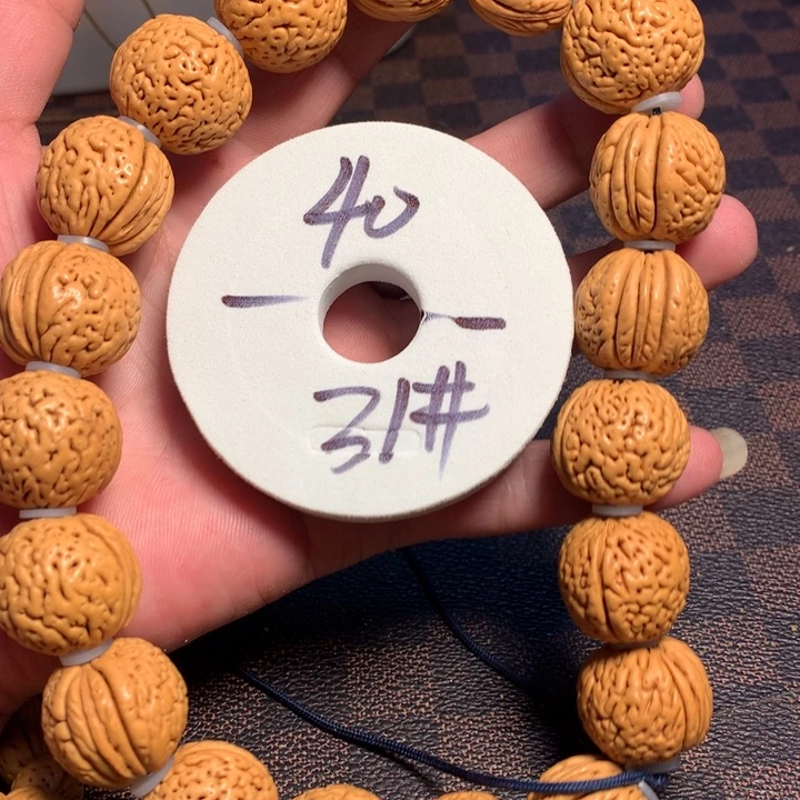 手串桃核31号啦啦啦