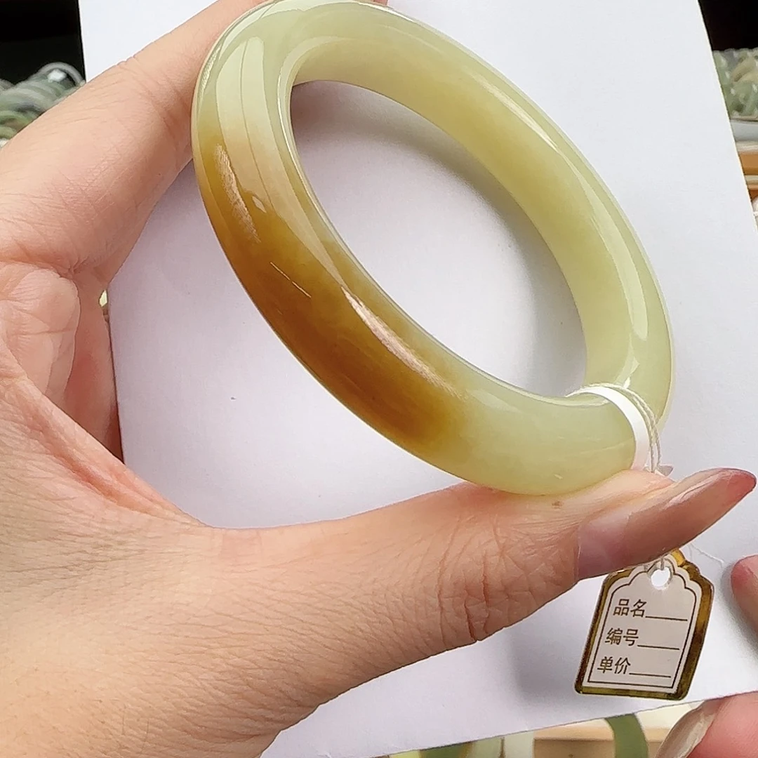 和田玉未镶嵌手镯黄口飘糖 正圈58-59