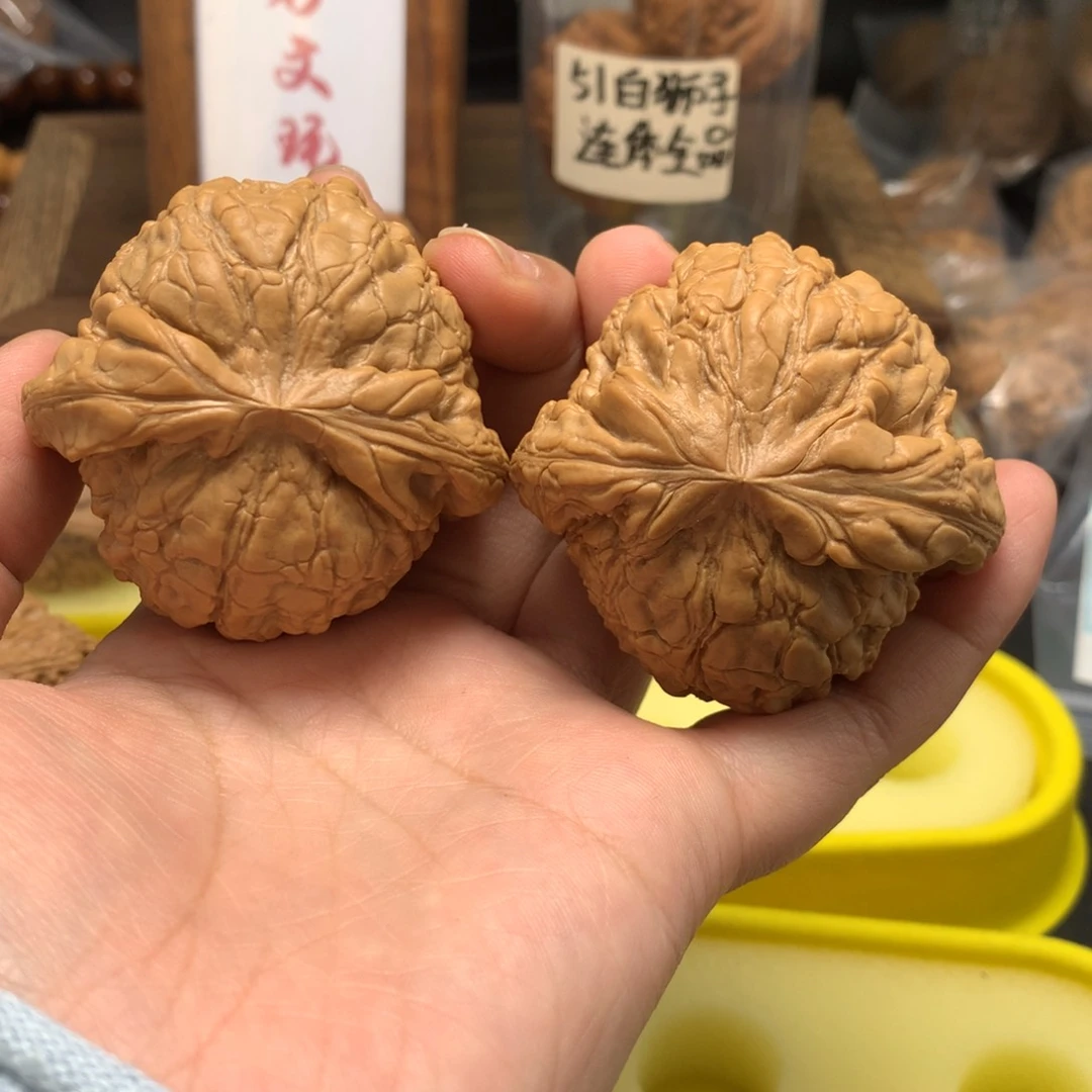 文玩核桃把件53全品龙鼎