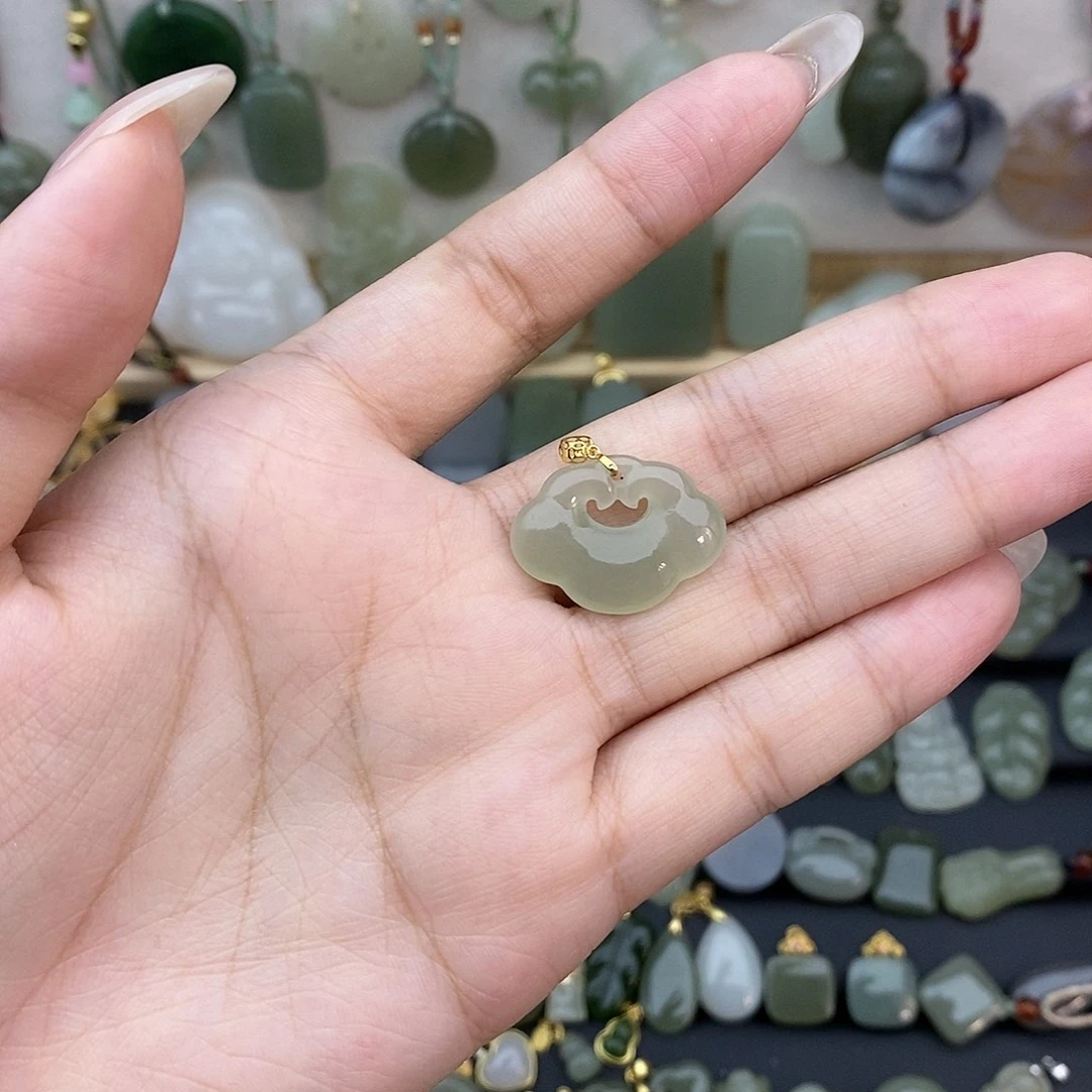 吊坠(不含链)18K金镶嵌和田玉