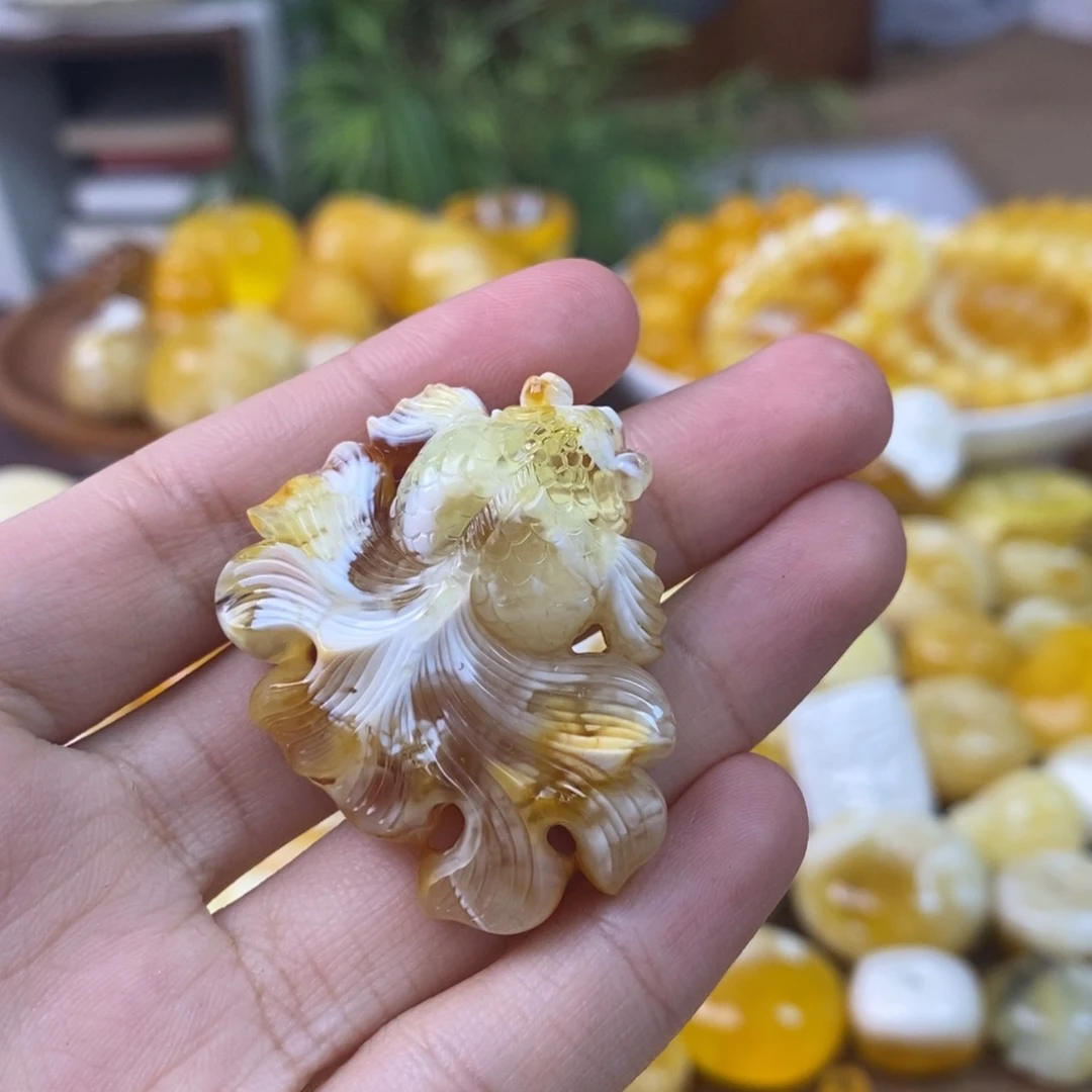 琥珀颈饰未镶嵌蜜蜡金瓷白金鱼