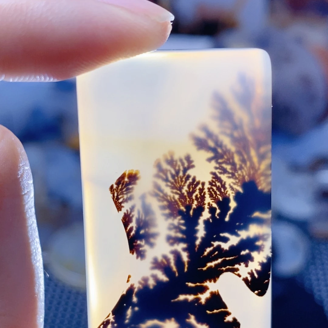 玛瑙/玉髓未镶嵌珠宝奇石