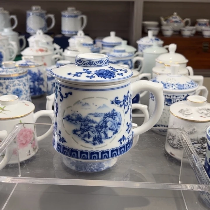 杯子景德镇青花山水两面开窗办公杯