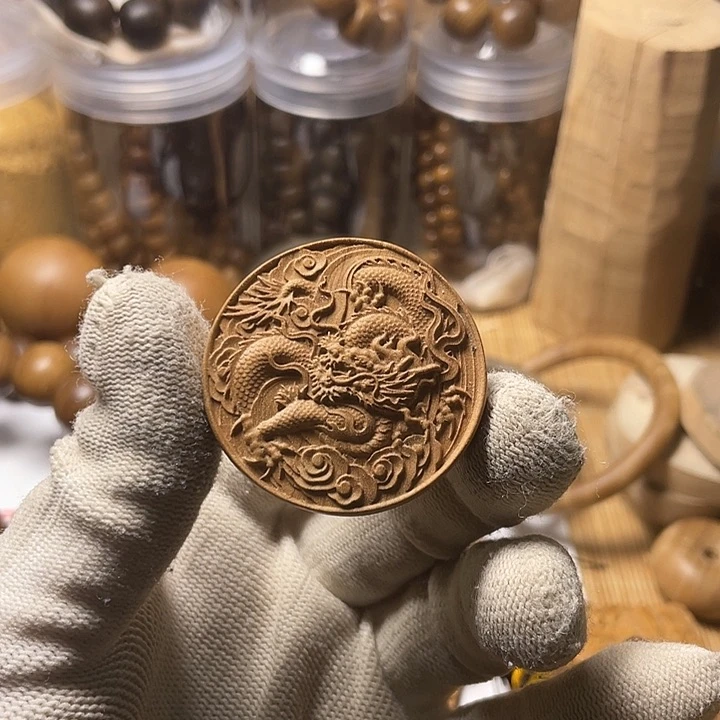 檀香木老山檀香龙牌