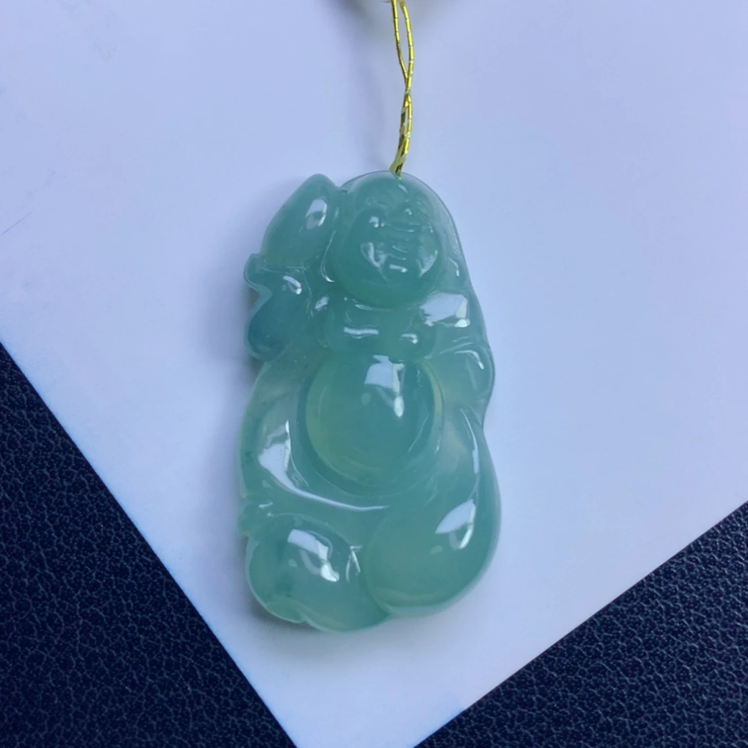 翡翠未镶嵌颈饰布袋佛