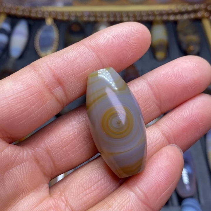 未镶嵌玛瑙/玉髓珠宝奇石再***A