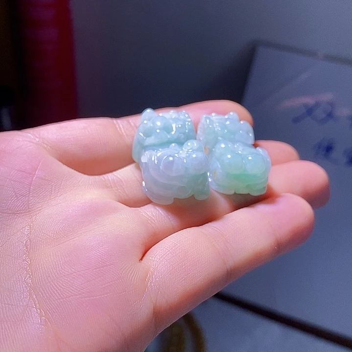翡翠未镶嵌颈饰天然缅甸翡翠A货