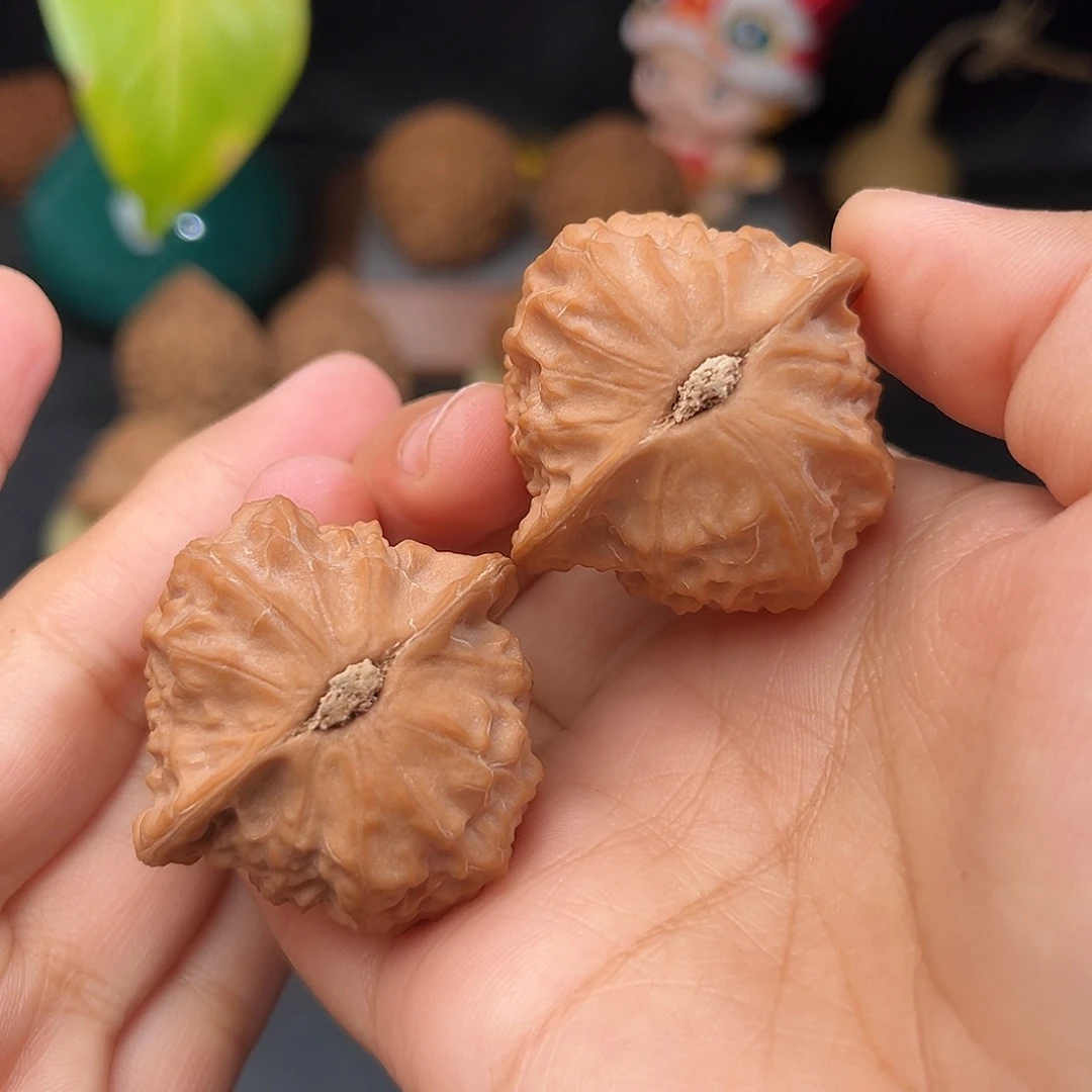 文玩核桃把件瓷娃娃全品38.5