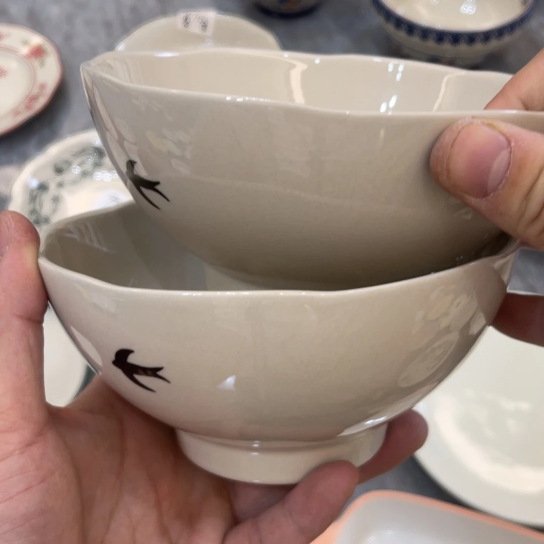 陶瓷微瑕餐具介意勿拍，满18飞！