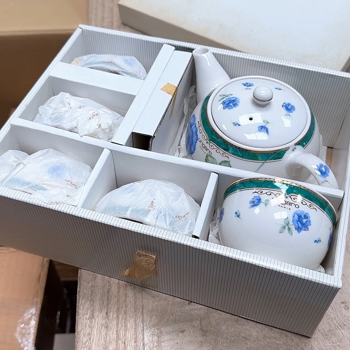 瓷片噗哈哈哈哈哈哈哈哈哈