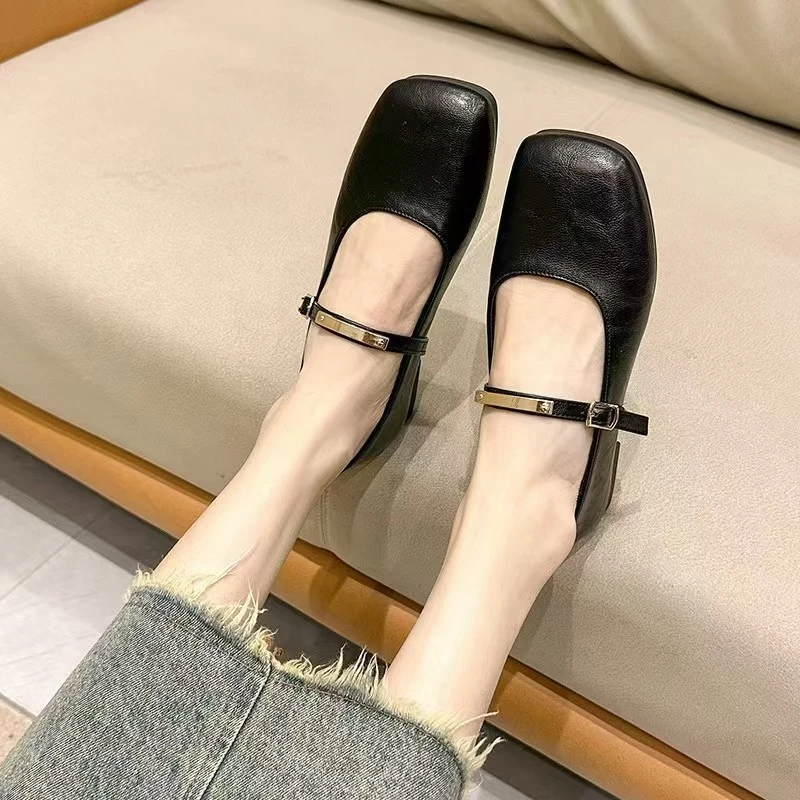 KAMANZHE/卡曼哲春季新款软底软面百搭宽脚平底外穿低跟豆豆鞋女