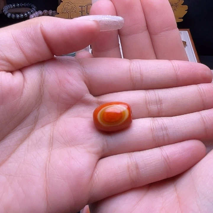 三***熟未镶嵌颈饰玛瑙/玉髓