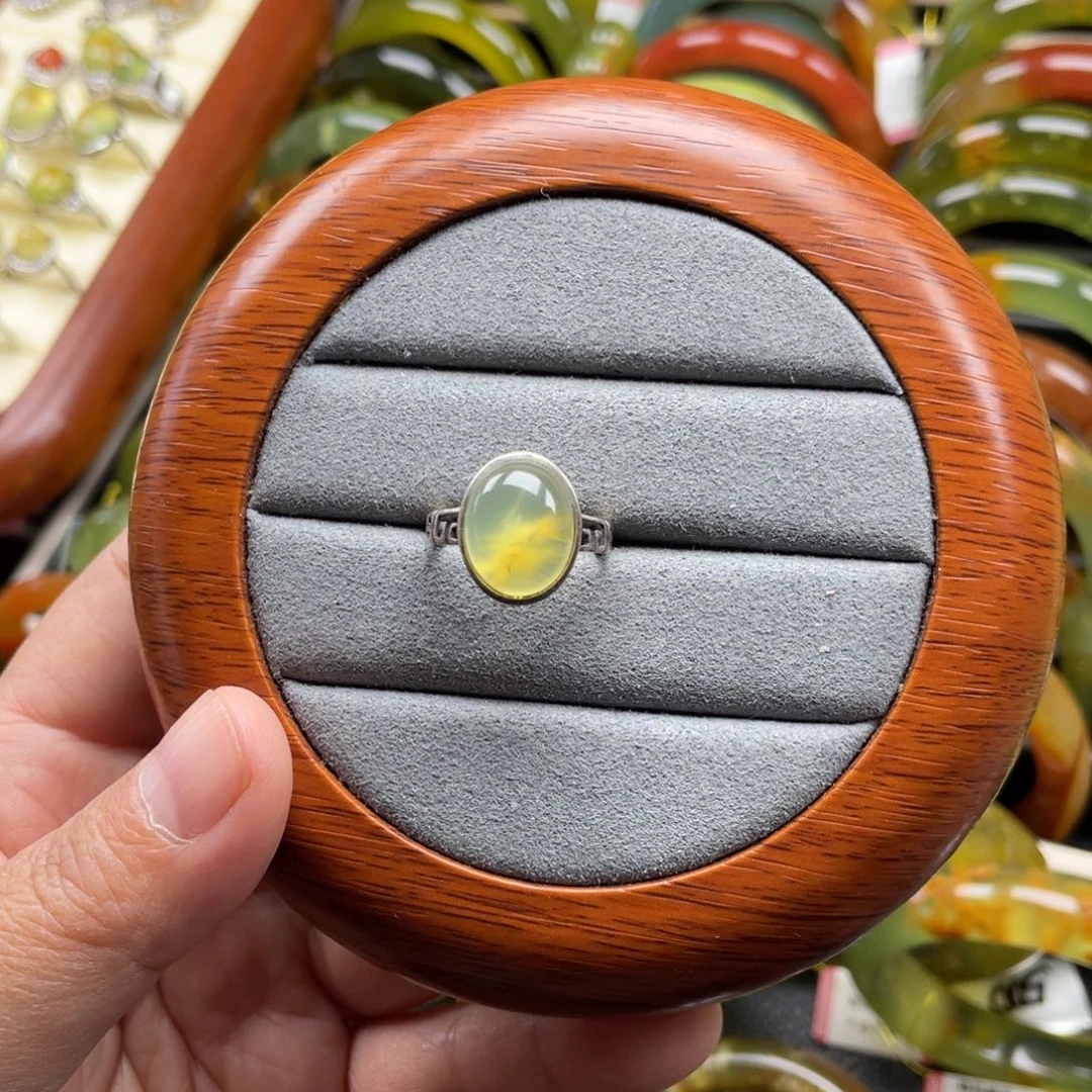 银S925镶嵌蛇纹石玉戒指