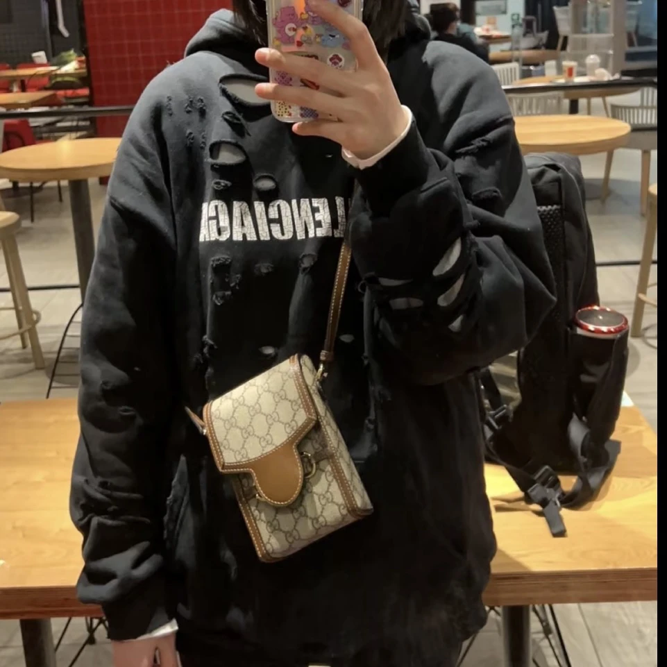 99新 Balenciaga/巴黎世家 2597/黑色Logo做旧破洞卫衣/S（os/98新