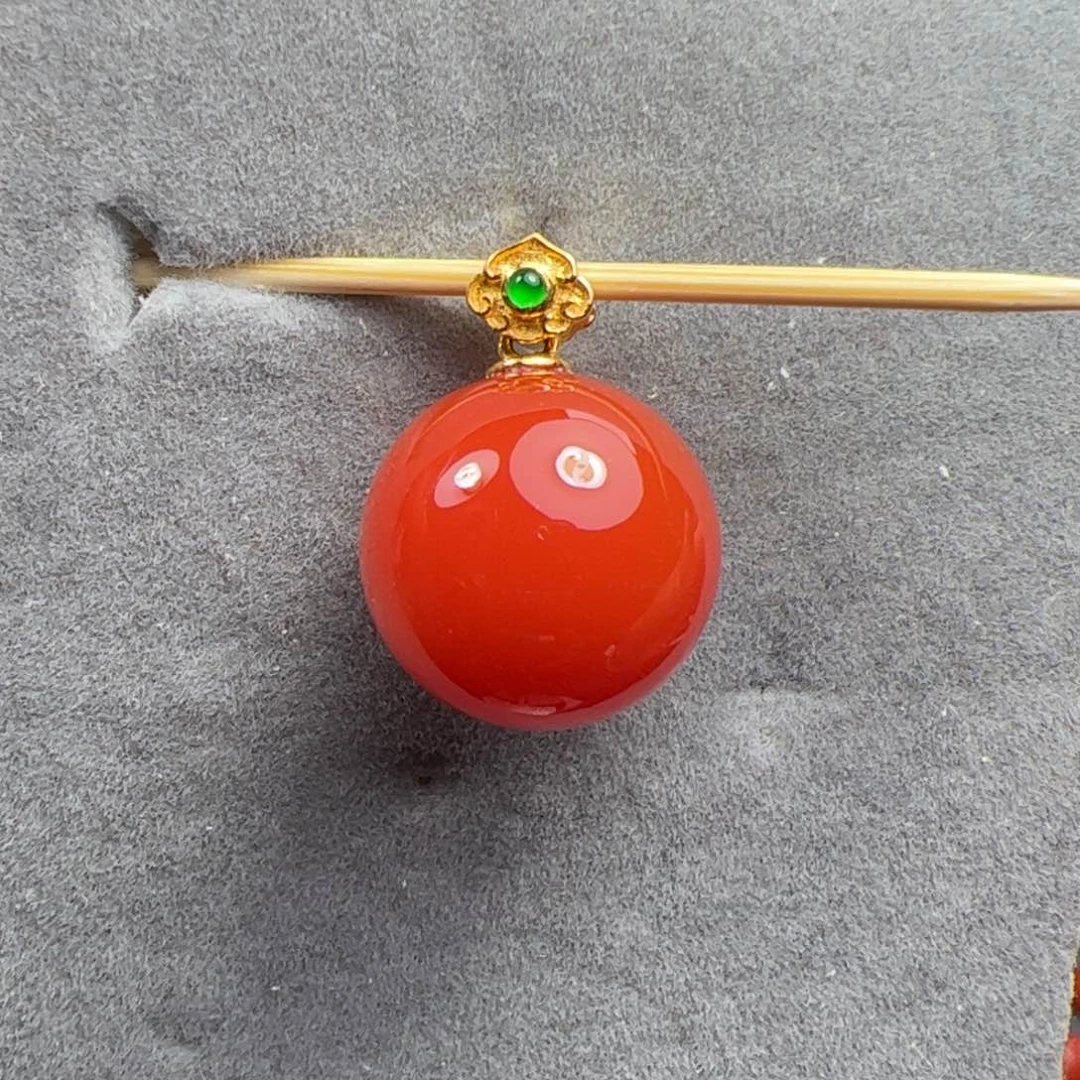 18K金镶嵌锁骨珠南红玛瑙