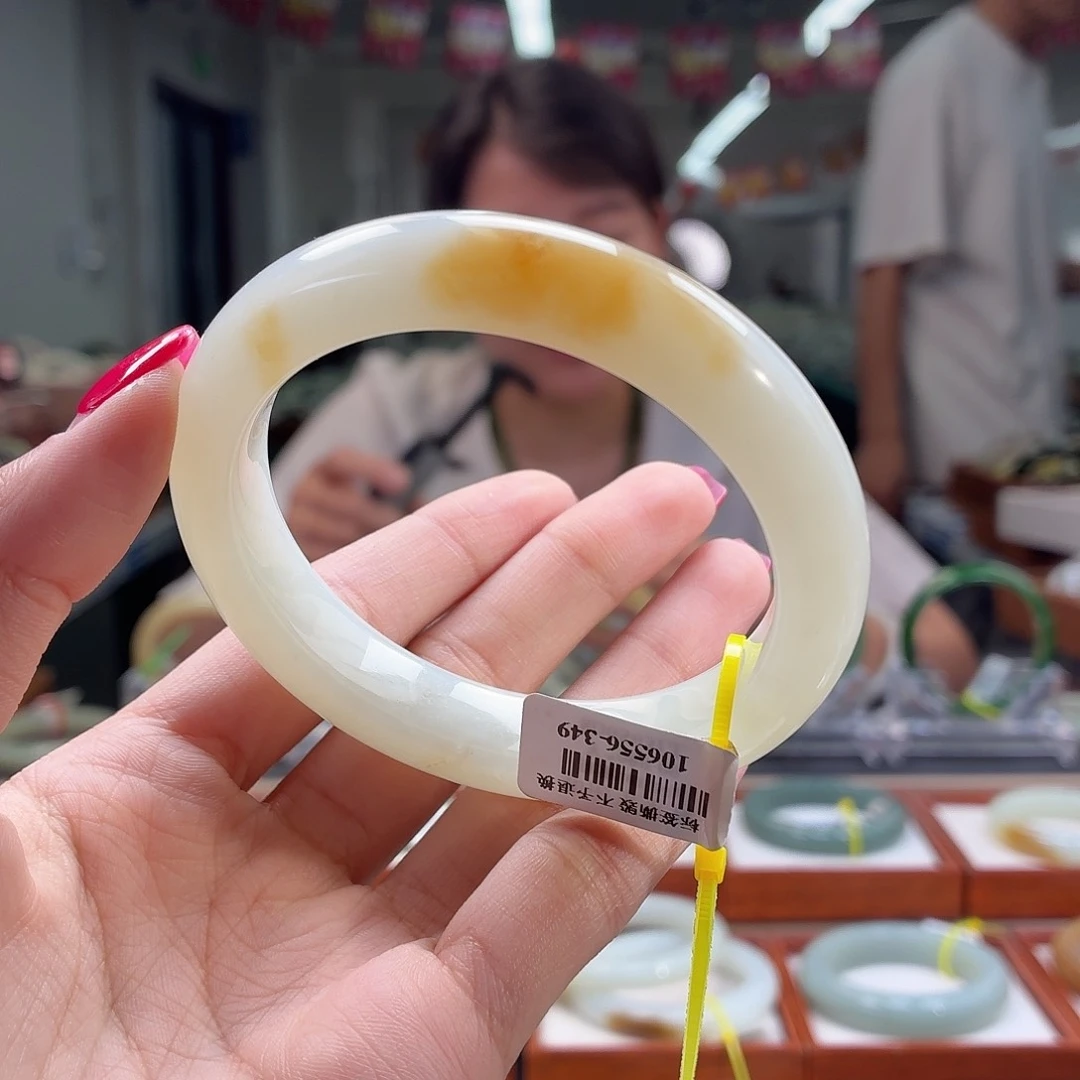 和田玉手镯未镶嵌58