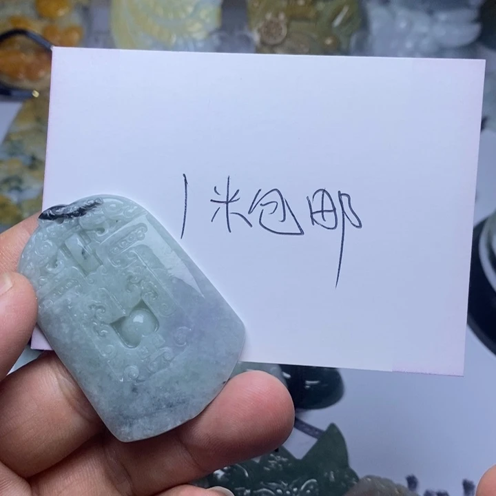 翡翠未镶嵌颈饰皮*翡翠