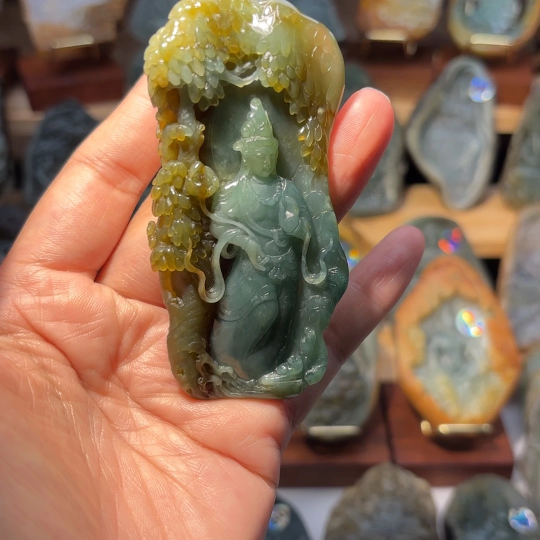 定制翡翠未镶嵌站观音