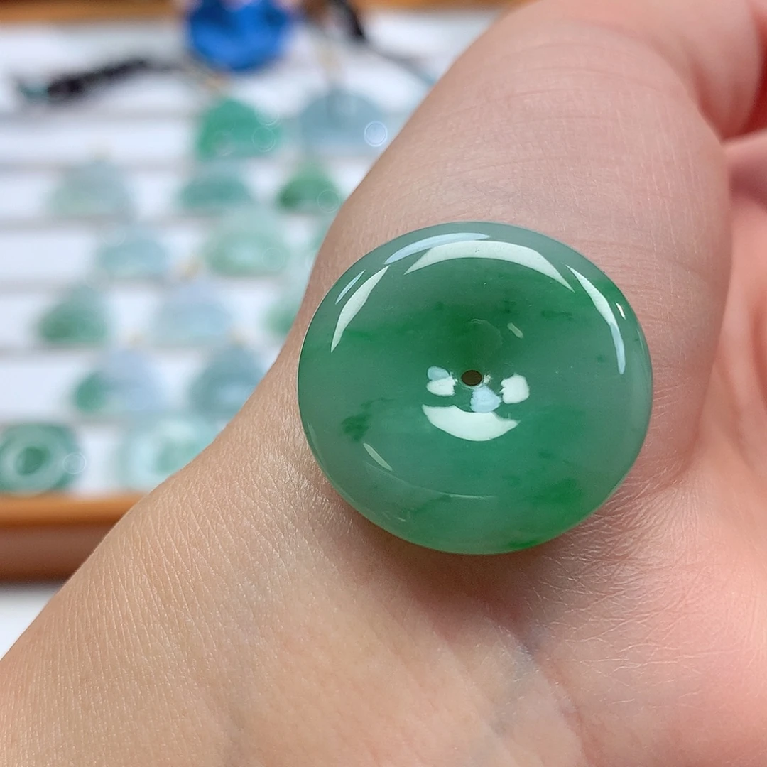 翡翠未镶嵌吊坠(不含链)24.9-5.1