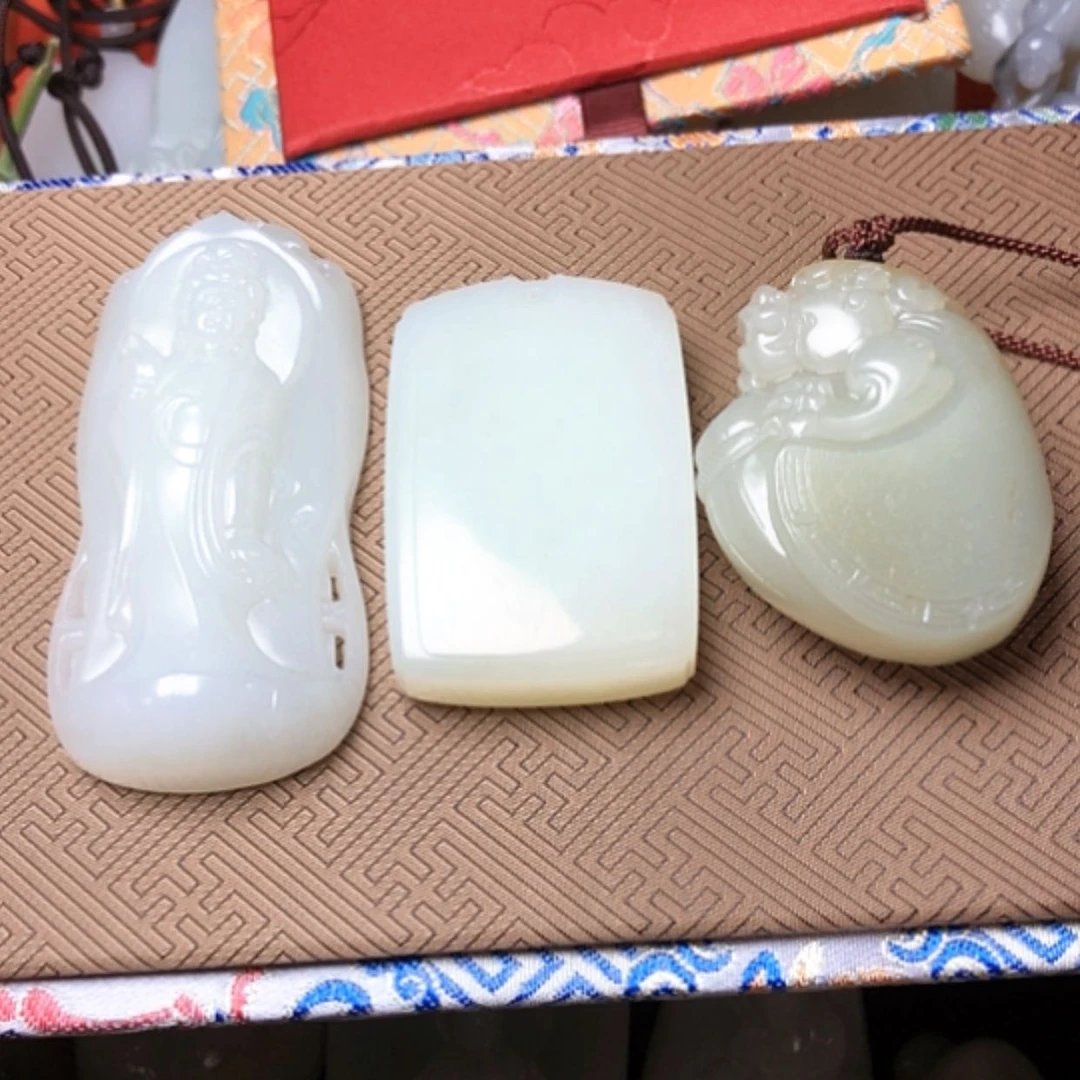 【闪购商品】未镶嵌和田玉挂件云**开