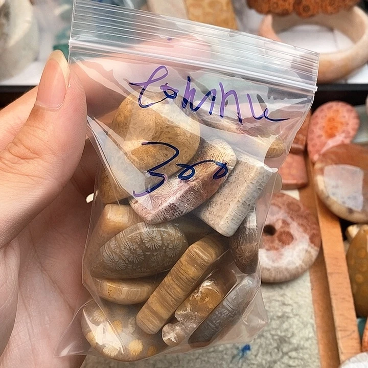 硅化玉颈饰未镶嵌t****w