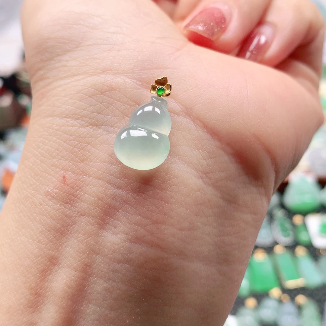 吊坠(不含链)18K金镶嵌翡翠