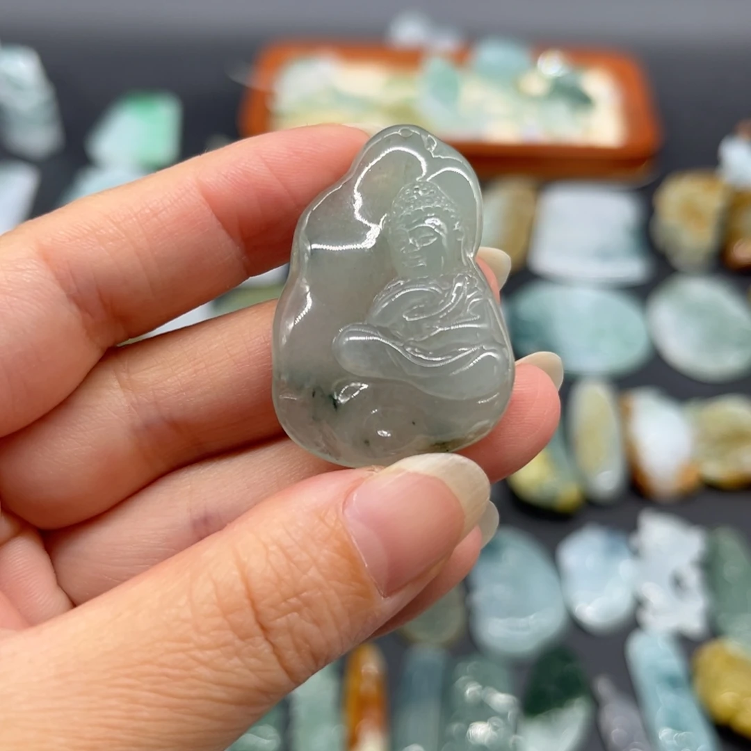 翡翠未镶嵌颈饰宝宝佛