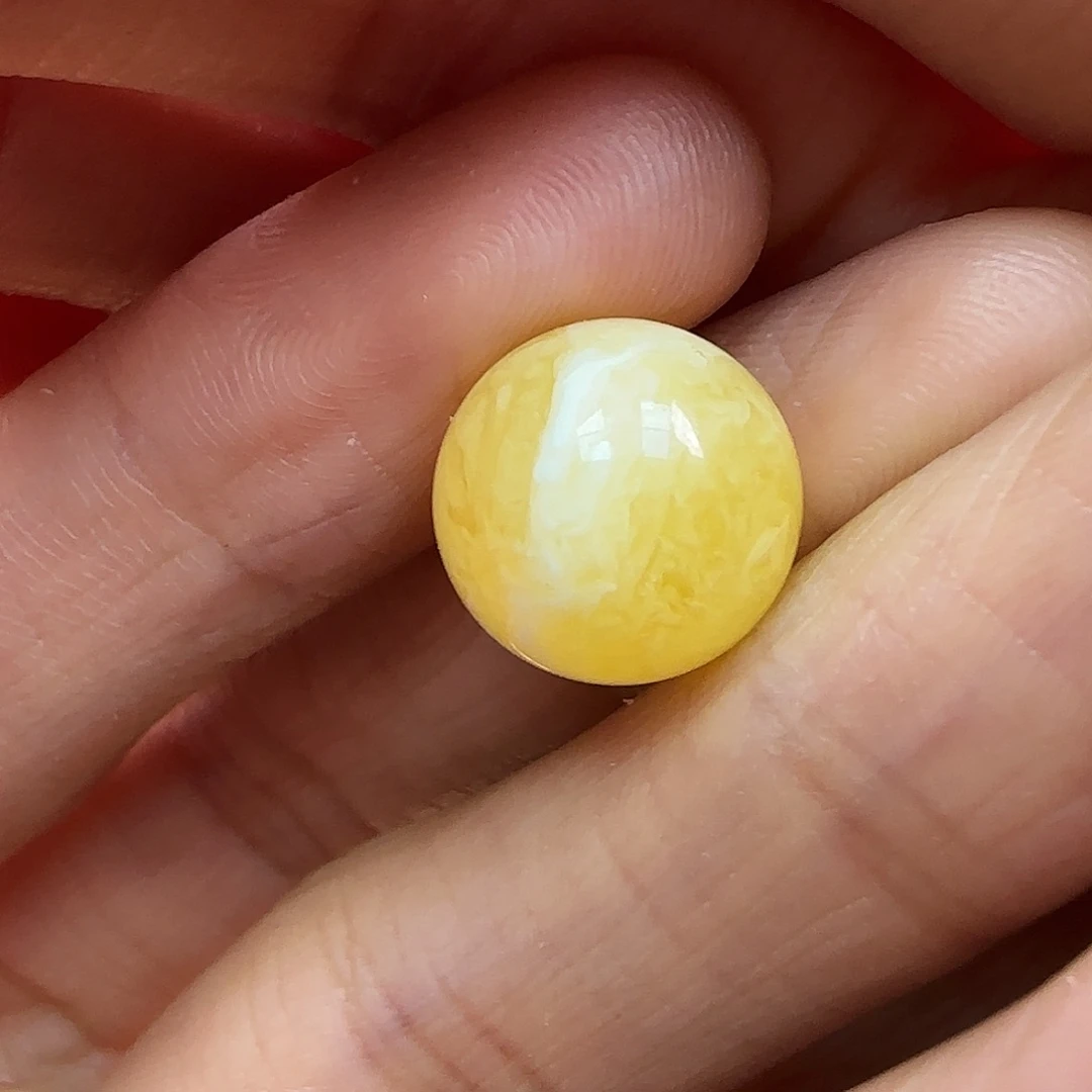 蜜蜡未镶嵌珠宝奇石