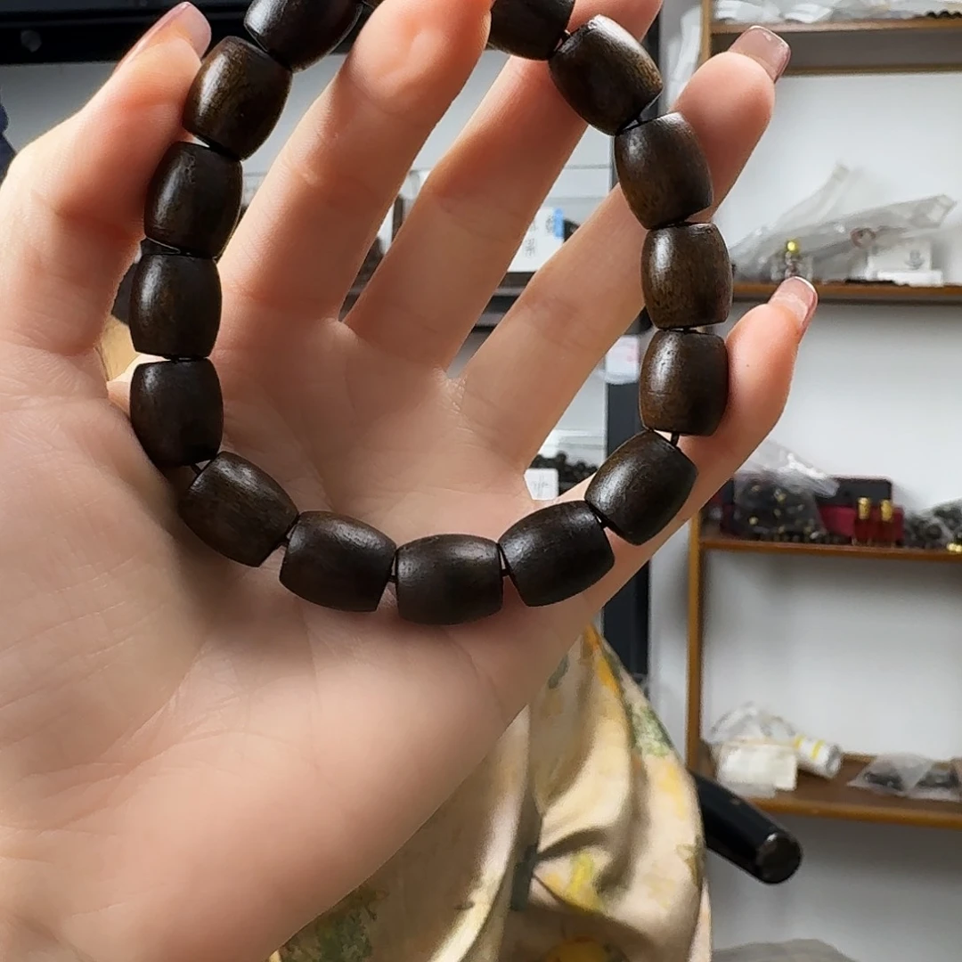 沉香香囊沉香富森红土枣珠卡12发一沉水级