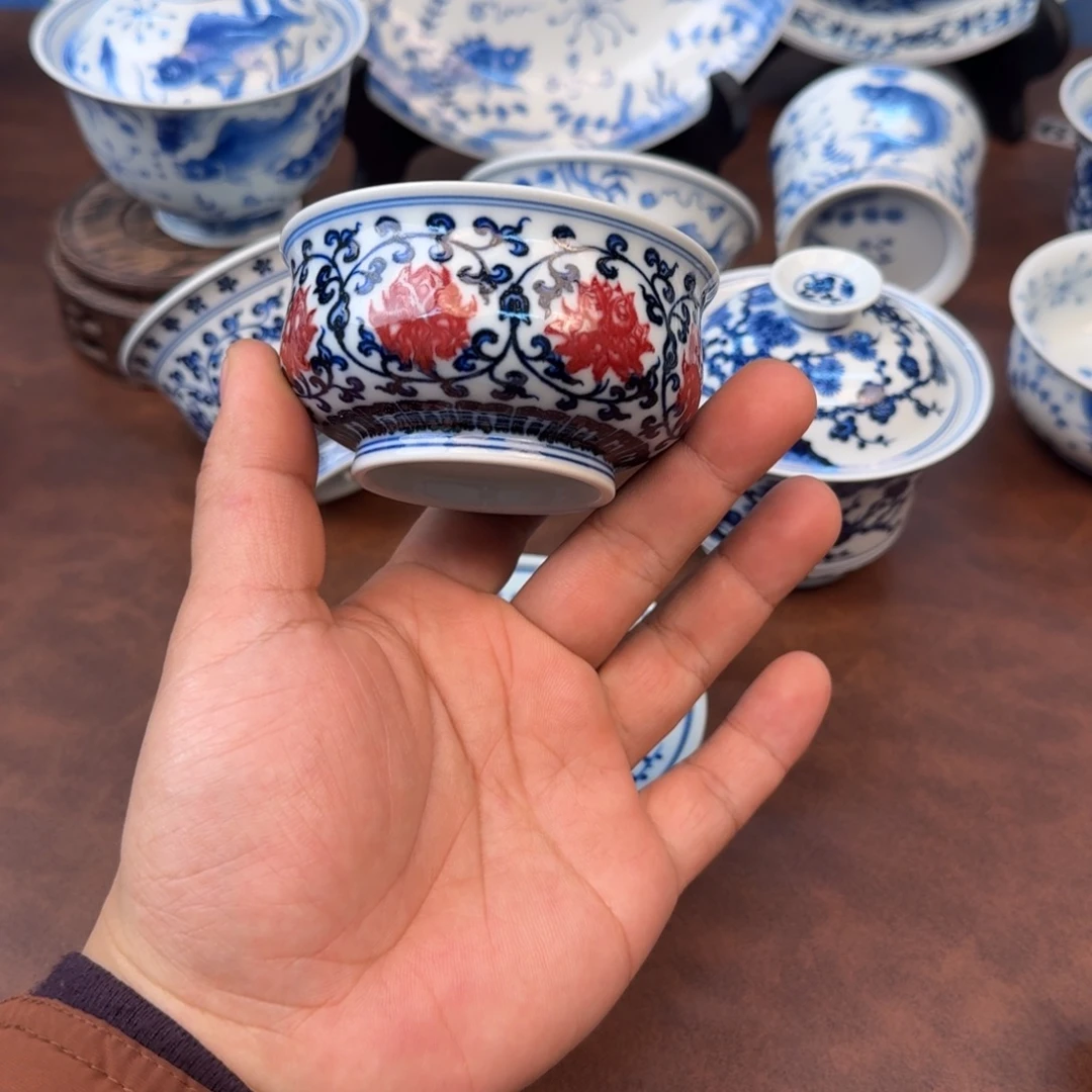 陶摆件釉里红缠枝莲卢氏杯